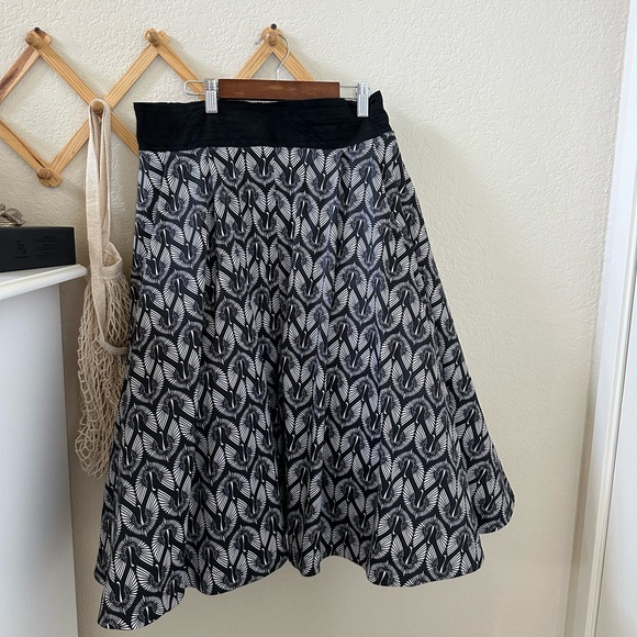 Melissa McCarthy Seven7 • Retro Tulle Swan Midi Skirt with POCKETS! - Picture 3 of 8